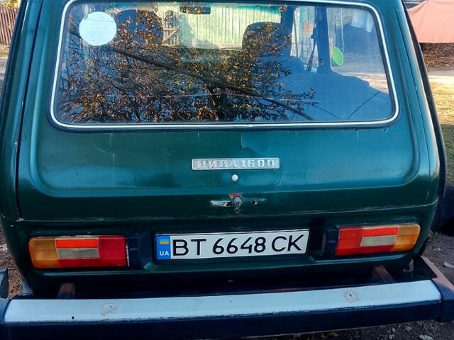 Зеленый ВАЗ Нива, объемом двигателя 1.5 л и пробегом 198 тыс. км за 1150 $, фото 6 на Automoto.ua