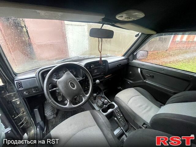 Зелений ВАЗ Нива, об'ємом двигуна 1.6 л та пробігом 35 тис. км за 3700 $, фото 8 на Automoto.ua