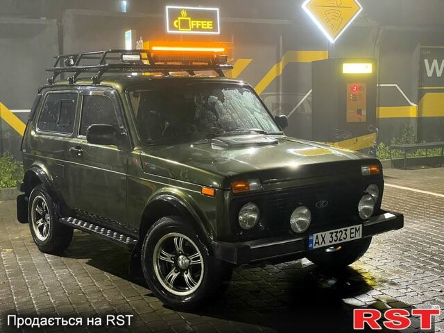 Зелений ВАЗ Нива, об'ємом двигуна 1.6 л та пробігом 35 тис. км за 3700 $, фото 1 на Automoto.ua
