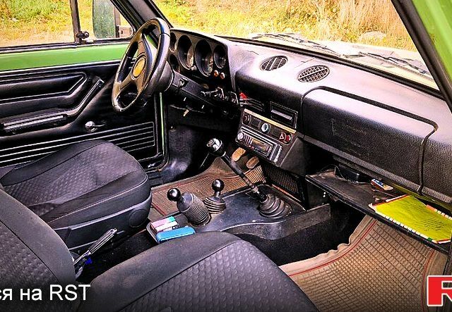 Зеленый ВАЗ Нива, объемом двигателя 1.6 л и пробегом 0 тыс. км за 2100 $, фото 5 на Automoto.ua