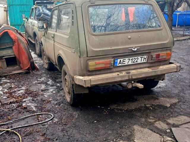 Зеленый ВАЗ Нива, объемом двигателя 1.6 л и пробегом 0 тыс. км за 900 $, фото 2 на Automoto.ua