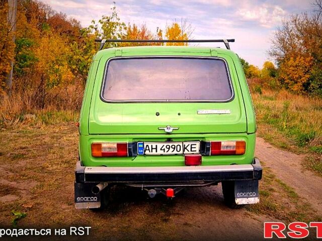 Зеленый ВАЗ Нива, объемом двигателя 1.6 л и пробегом 0 тыс. км за 2100 $, фото 4 на Automoto.ua