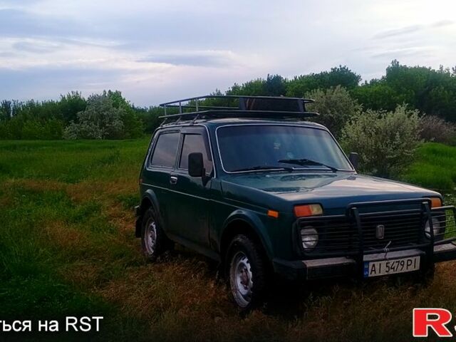Зеленый ВАЗ Нива, объемом двигателя 1.6 л и пробегом 230 тыс. км за 2800 $, фото 2 на Automoto.ua