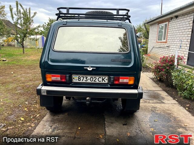 ВАЗ Нива 1986 у Кременчуге на Automoto.ua Зелений ВАЗ Нива, об'ємом двигуна 1.6 л та пробігом 200 тис. км за 2200 $, фото 5 на Automoto.ua