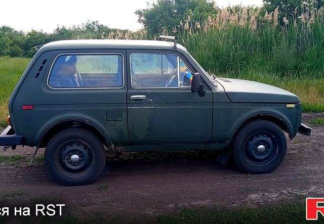 Зеленый ВАЗ Нива, объемом двигателя 1.5 л и пробегом 0 тыс. км за 2250 $, фото 7 на Automoto.ua