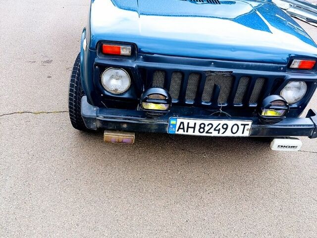 Зеленый ВАЗ Нива, объемом двигателя 1.6 л и пробегом 150 тыс. км за 1600 $, фото 4 на Automoto.ua