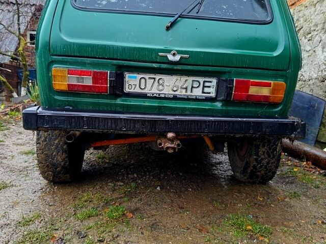 Зеленый ВАЗ Нива, объемом двигателя 1.6 л и пробегом 1 тыс. км за 2400 $, фото 3 на Automoto.ua