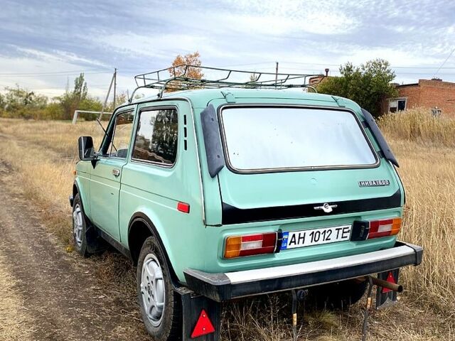 ВАЗ Нива 1989 у Барвенковом на Automoto.ua Зелений ВАЗ Нива, об'ємом двигуна 1.6 л та пробігом 123 тис. км за 3150 $, фото 2 на Automoto.ua