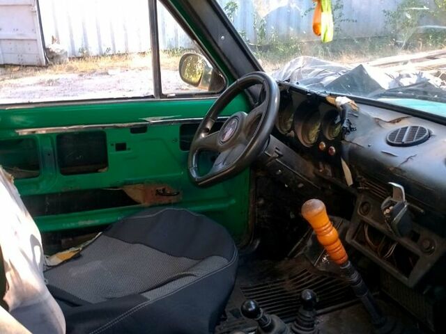 Зеленый ВАЗ Нива, объемом двигателя 1.6 л и пробегом 0 тыс. км за 1300 $, фото 3 на Automoto.ua