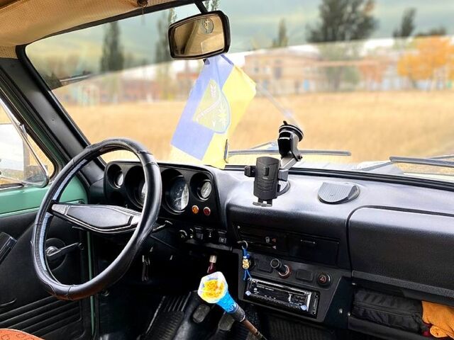 ВАЗ Нива 1989 у Барвенковом на Automoto.ua Зелений ВАЗ Нива, об'ємом двигуна 1.6 л та пробігом 123 тис. км за 3150 $, фото 6 на Automoto.ua