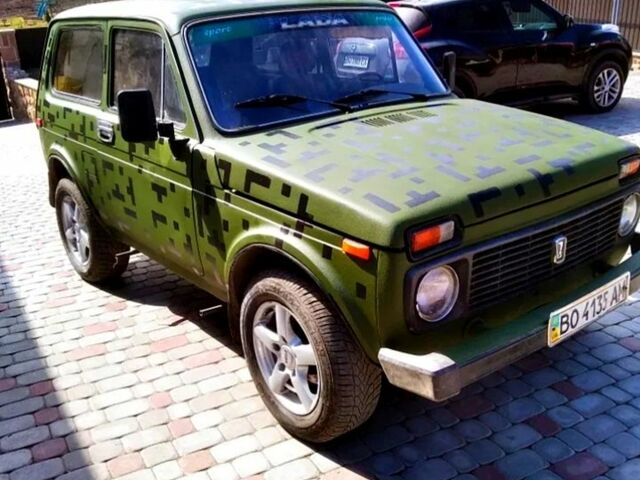 Зеленый ВАЗ Нива, объемом двигателя 1.6 л и пробегом 15 тыс. км за 1200 $, фото 2 на Automoto.ua