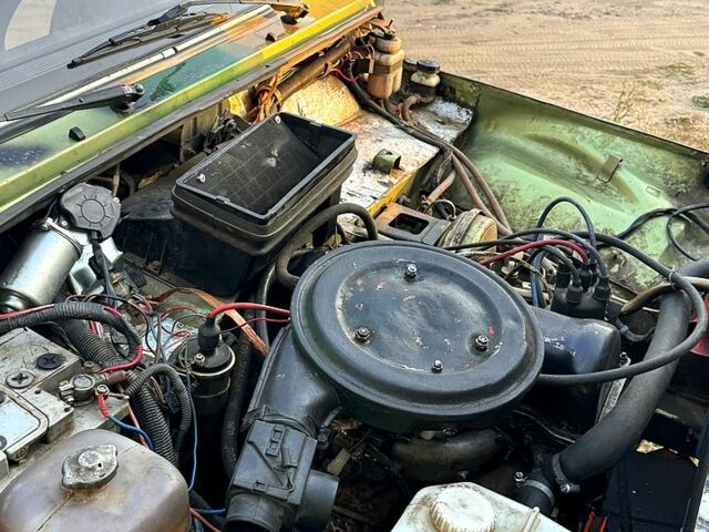 Зеленый ВАЗ Нива, объемом двигателя 1.6 л и пробегом 300 тыс. км за 1200 $, фото 4 на Automoto.ua