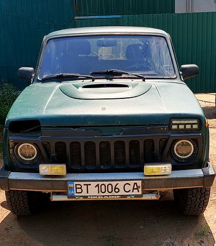Зеленый ВАЗ Нива, объемом двигателя 1.7 л и пробегом 50 тыс. км за 1650 $, фото 1 на Automoto.ua