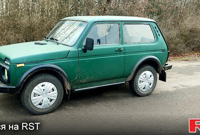 Зеленый ВАЗ Нива, объемом двигателя 1.7 л и пробегом 120 тыс. км за 2500 $, фото 1 на Automoto.ua