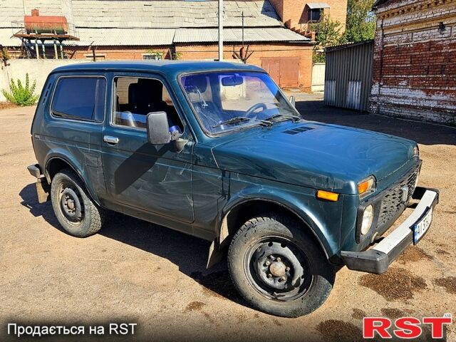 Зеленый ВАЗ Нива, объемом двигателя 1.7 л и пробегом 108 тыс. км за 3000 $, фото 1 на Automoto.ua