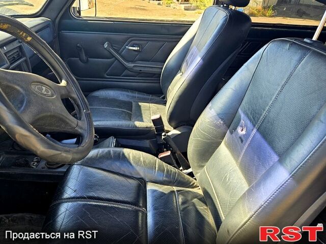 Зеленый ВАЗ Нива, объемом двигателя 1.7 л и пробегом 108 тыс. км за 3000 $, фото 4 на Automoto.ua