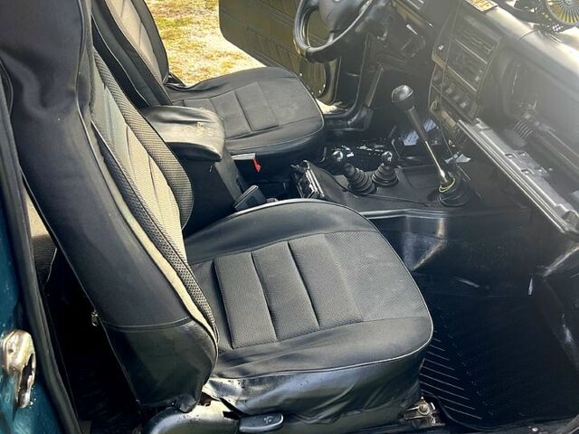 Зеленый ВАЗ Нива, объемом двигателя 1.7 л и пробегом 150 тыс. км за 2000 $, фото 11 на Automoto.ua