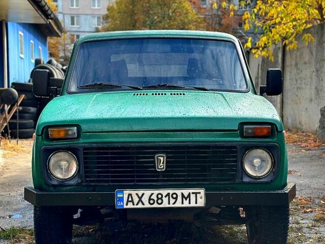 Зеленый ВАЗ Нива, объемом двигателя 1.7 л и пробегом 150 тыс. км за 1700 $, фото 5 на Automoto.ua