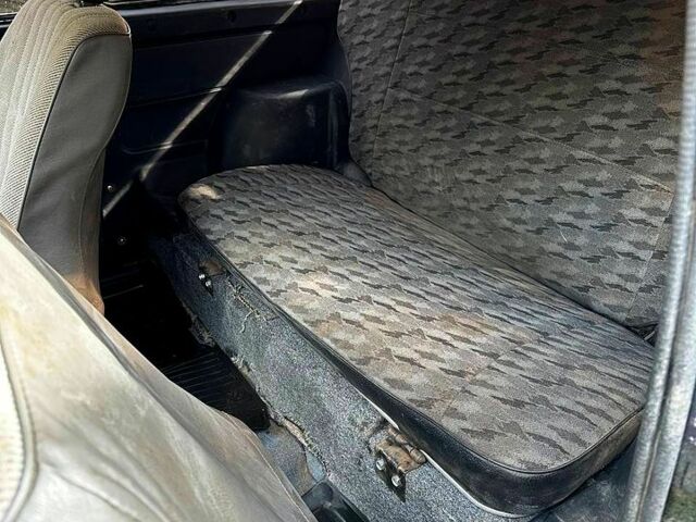 Зеленый ВАЗ Нива, объемом двигателя 1.7 л и пробегом 150 тыс. км за 1700 $, фото 6 на Automoto.ua