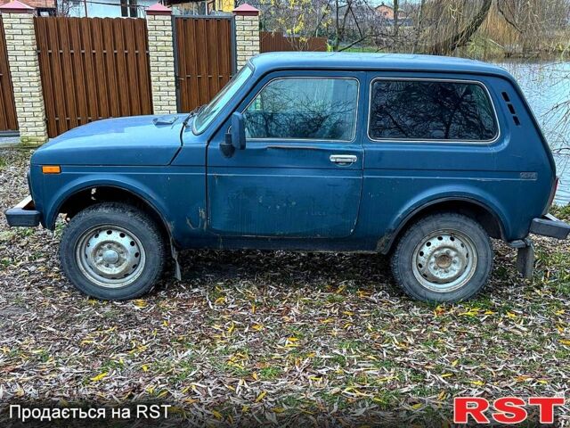 Зелений ВАЗ Нива, об'ємом двигуна 1.7 л та пробігом 300 тис. км за 1500 $, фото 1 на Automoto.ua