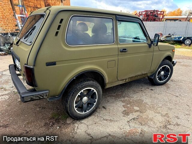 Зеленый ВАЗ Нива, объемом двигателя 1.7 л и пробегом 0 тыс. км за 2800 $, фото 2 на Automoto.ua