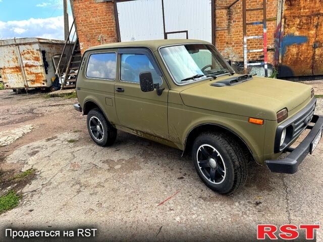 Зеленый ВАЗ Нива, объемом двигателя 1.7 л и пробегом 0 тыс. км за 2800 $, фото 1 на Automoto.ua