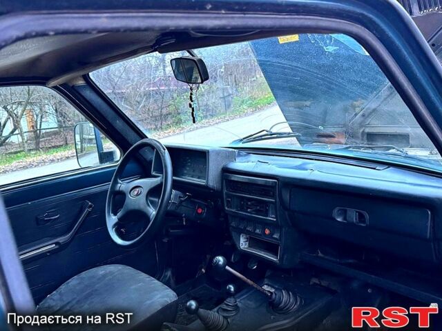 Зелений ВАЗ Нива, об'ємом двигуна 1.7 л та пробігом 300 тис. км за 1500 $, фото 12 на Automoto.ua