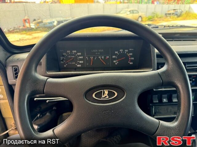 Зеленый ВАЗ Нива, объемом двигателя 1.7 л и пробегом 0 тыс. км за 2800 $, фото 7 на Automoto.ua