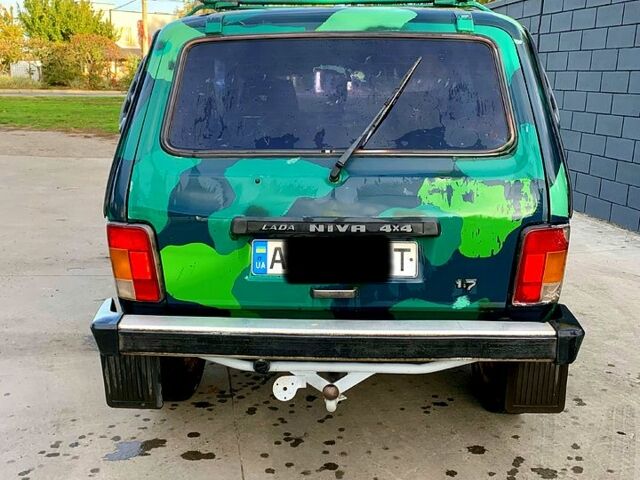 Зелений ВАЗ Нива, об'ємом двигуна 1.7 л та пробігом 0 тис. км за 3400 $, фото 3 на Automoto.ua