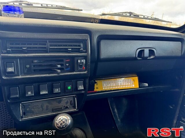 Зеленый ВАЗ Нива, объемом двигателя 1.7 л и пробегом 0 тыс. км за 2800 $, фото 8 на Automoto.ua