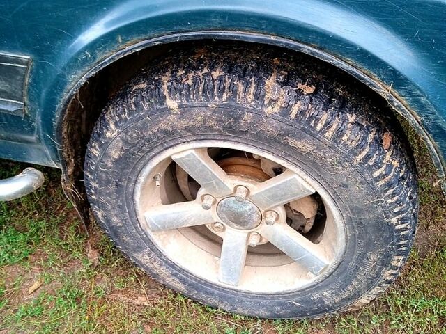 ВАЗ Нива 2002 у Бару на Automoto.ua Зелений ВАЗ Нива, об'ємом двигуна 1.7 л та пробігом 120 тис. км за 1800 $, фото 4 на Automoto.ua