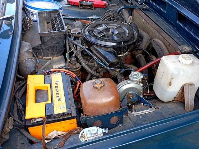 Зеленый ВАЗ Нива, объемом двигателя 1.7 л и пробегом 200 тыс. км за 3500 $, фото 5 на Automoto.ua