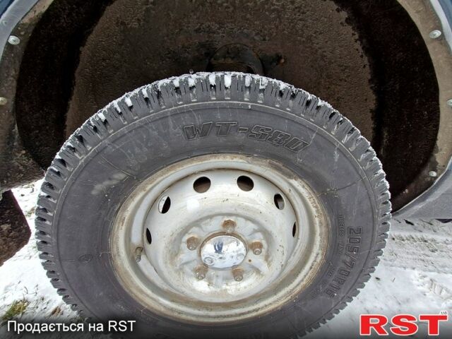 Зеленый ВАЗ Нива, объемом двигателя 1.6 л и пробегом 270 тыс. км за 2500 $, фото 9 на Automoto.ua