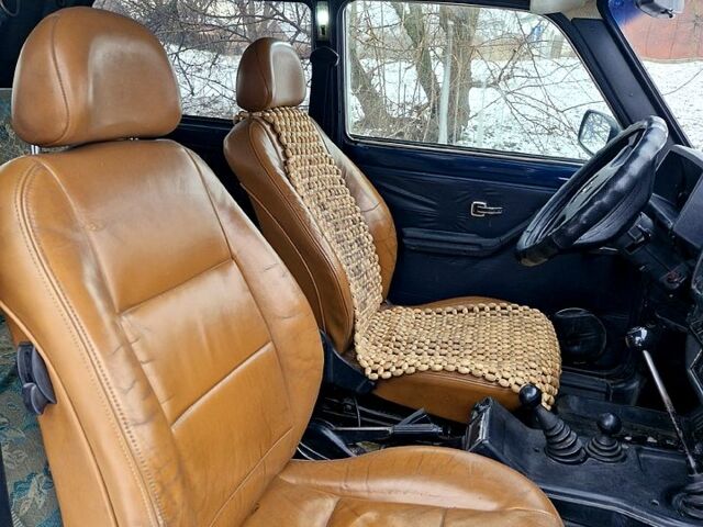 Зеленый ВАЗ Нива, объемом двигателя 1.6 л и пробегом 270 тыс. км за 2500 $, фото 6 на Automoto.ua