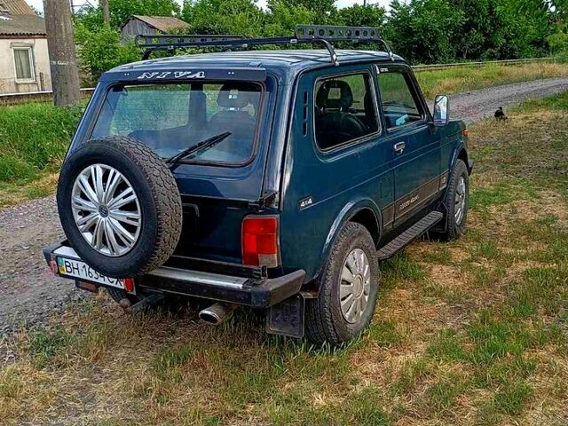 Зеленый ВАЗ Нива, объемом двигателя 1.7 л и пробегом 200 тыс. км за 3500 $, фото 1 на Automoto.ua