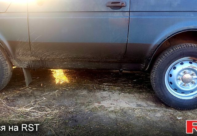 Зелений ВАЗ Нива, об'ємом двигуна 1.7 л та пробігом 0 тис. км за 3000 $, фото 6 на Automoto.ua