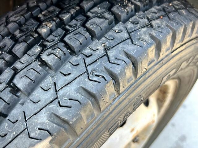 Зелений ВАЗ Нива, об'ємом двигуна 1.7 л та пробігом 100 тис. км за 2300 $, фото 11 на Automoto.ua