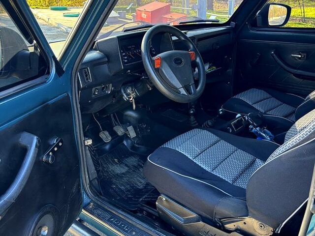 Зелений ВАЗ Нива, об'ємом двигуна 1.7 л та пробігом 156 тис. км за 4950 $, фото 3 на Automoto.ua