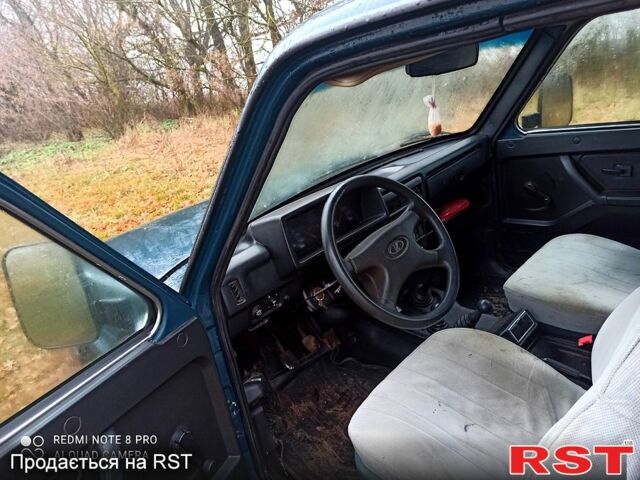 Зеленый ВАЗ Нива, объемом двигателя 1.7 л и пробегом 357 тыс. км за 2600 $, фото 4 на Automoto.ua