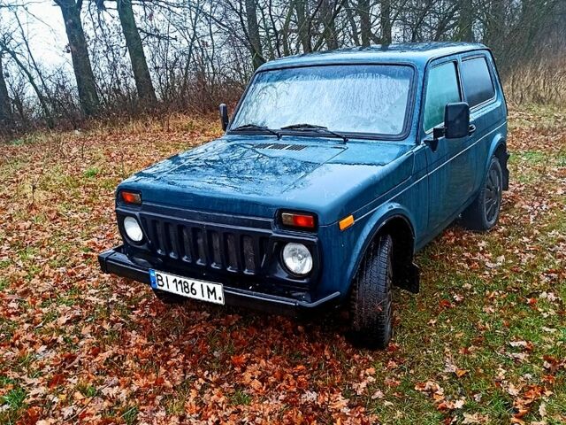 Зеленый ВАЗ Нива, объемом двигателя 1.7 л и пробегом 357 тыс. км за 2600 $, фото 9 на Automoto.ua
