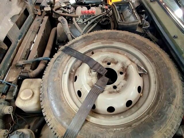 Зеленый ВАЗ Нива, объемом двигателя 1.7 л и пробегом 150 тыс. км за 3500 $, фото 4 на Automoto.ua