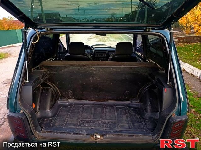 Зелений ВАЗ Нива, об'ємом двигуна 1.7 л та пробігом 186 тис. км за 3000 $, фото 8 на Automoto.ua