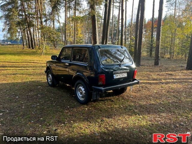 Зеленый ВАЗ Нива, объемом двигателя 1.7 л и пробегом 208 тыс. км за 3300 $, фото 4 на Automoto.ua