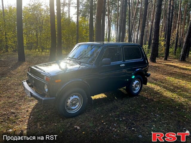 Зеленый ВАЗ Нива, объемом двигателя 1.7 л и пробегом 208 тыс. км за 3300 $, фото 6 на Automoto.ua
