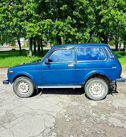 Зеленый ВАЗ Нива, объемом двигателя 1.7 л и пробегом 171 тыс. км за 4300 $, фото 2 на Automoto.ua