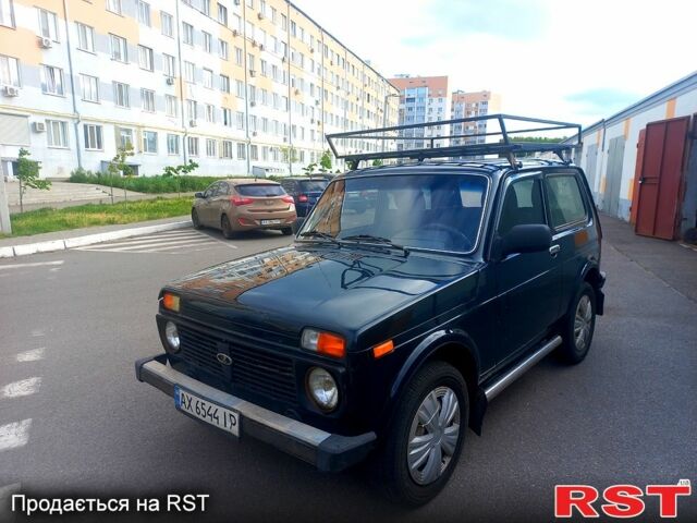 Зеленый ВАЗ Нива, объемом двигателя 1.7 л и пробегом 186 тыс. км за 4000 $, фото 1 на Automoto.ua