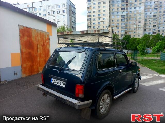 Зеленый ВАЗ Нива, объемом двигателя 1.7 л и пробегом 186 тыс. км за 4000 $, фото 3 на Automoto.ua