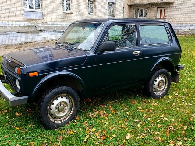 Зеленый ВАЗ Нива, объемом двигателя 1.7 л и пробегом 15 тыс. км за 3990 $, фото 9 на Automoto.ua