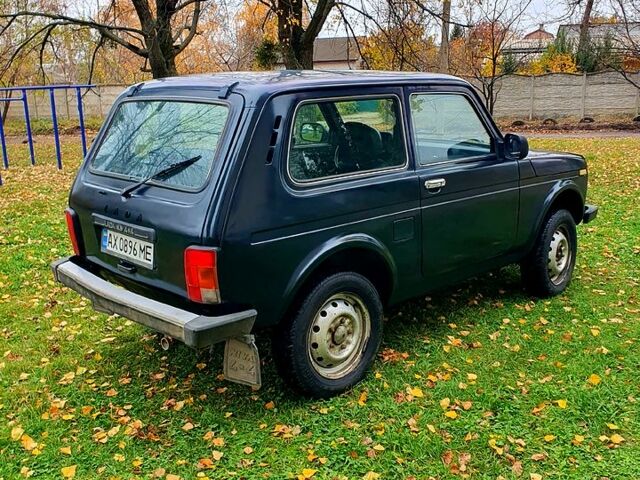 Зеленый ВАЗ Нива, объемом двигателя 1.7 л и пробегом 15 тыс. км за 3990 $, фото 5 на Automoto.ua