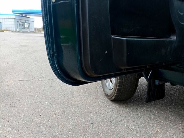 Зеленый ВАЗ Нива, объемом двигателя 1.7 л и пробегом 322 тыс. км за 3600 $, фото 6 на Automoto.ua